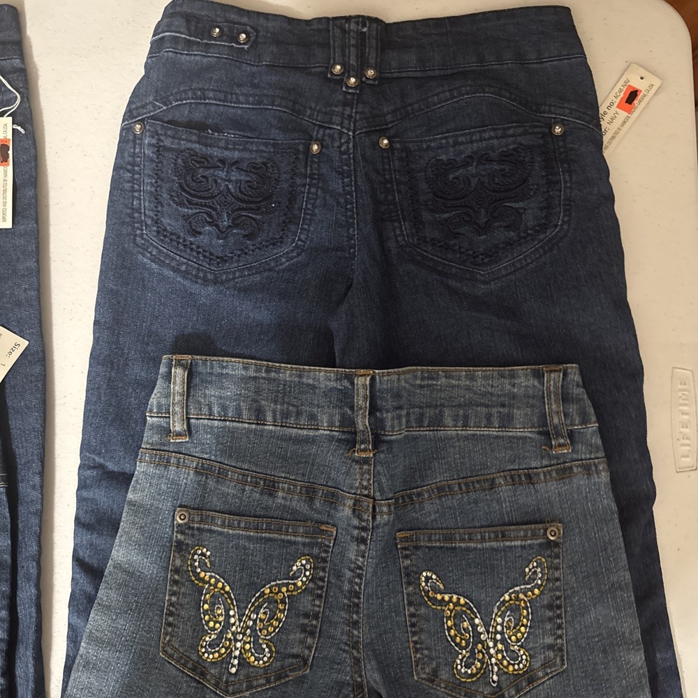 h.i.p. Women's Capri Jeans Lot 6 Pairs / Junior Sizes 1 & 5 Blue Classic Denim - Picture 8 of 16